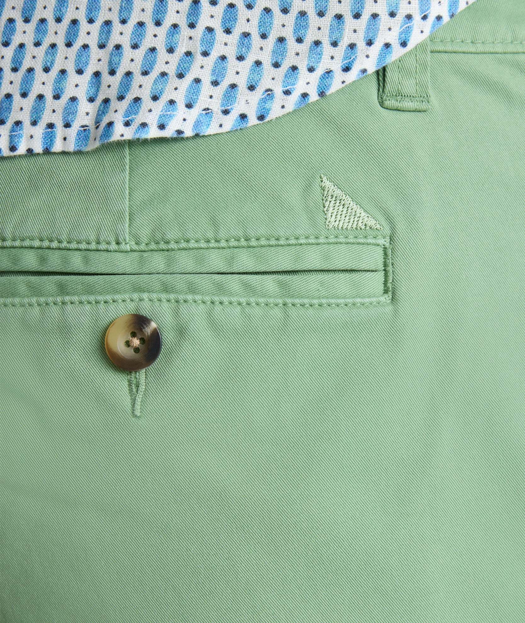 9" Stretch Chino Shorts