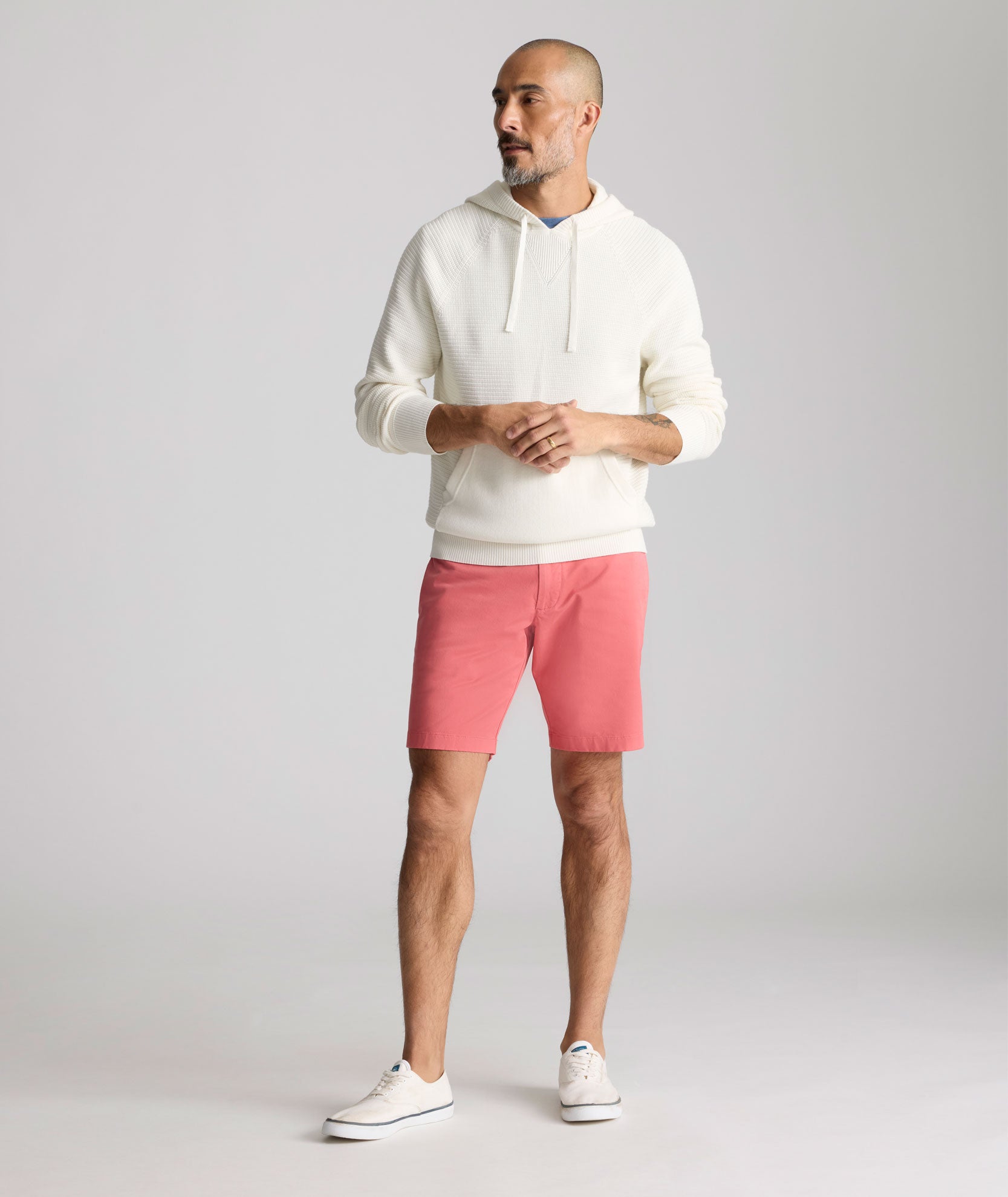 9" Stretch Chino Shorts