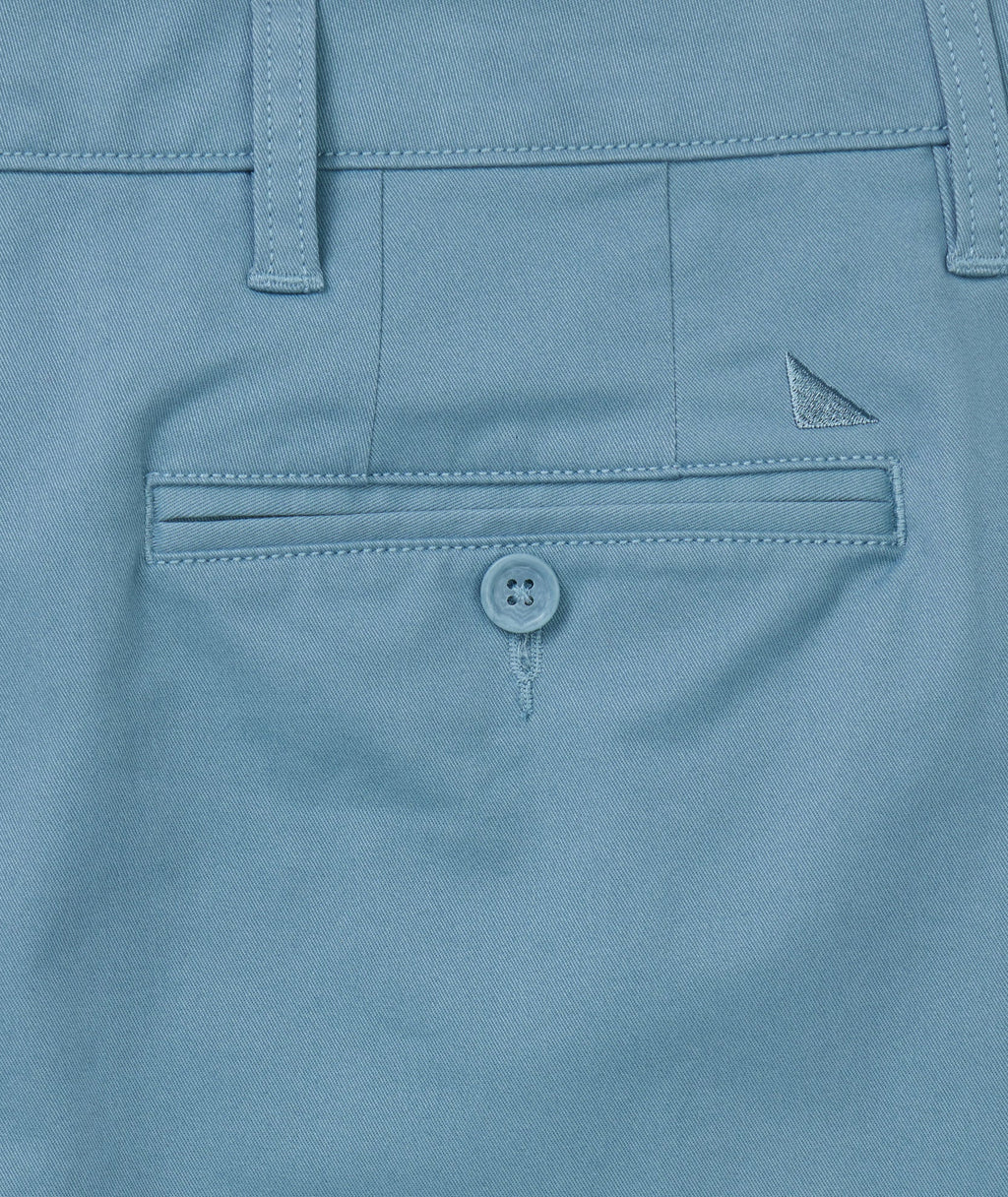 9" Stretch Chino Shorts