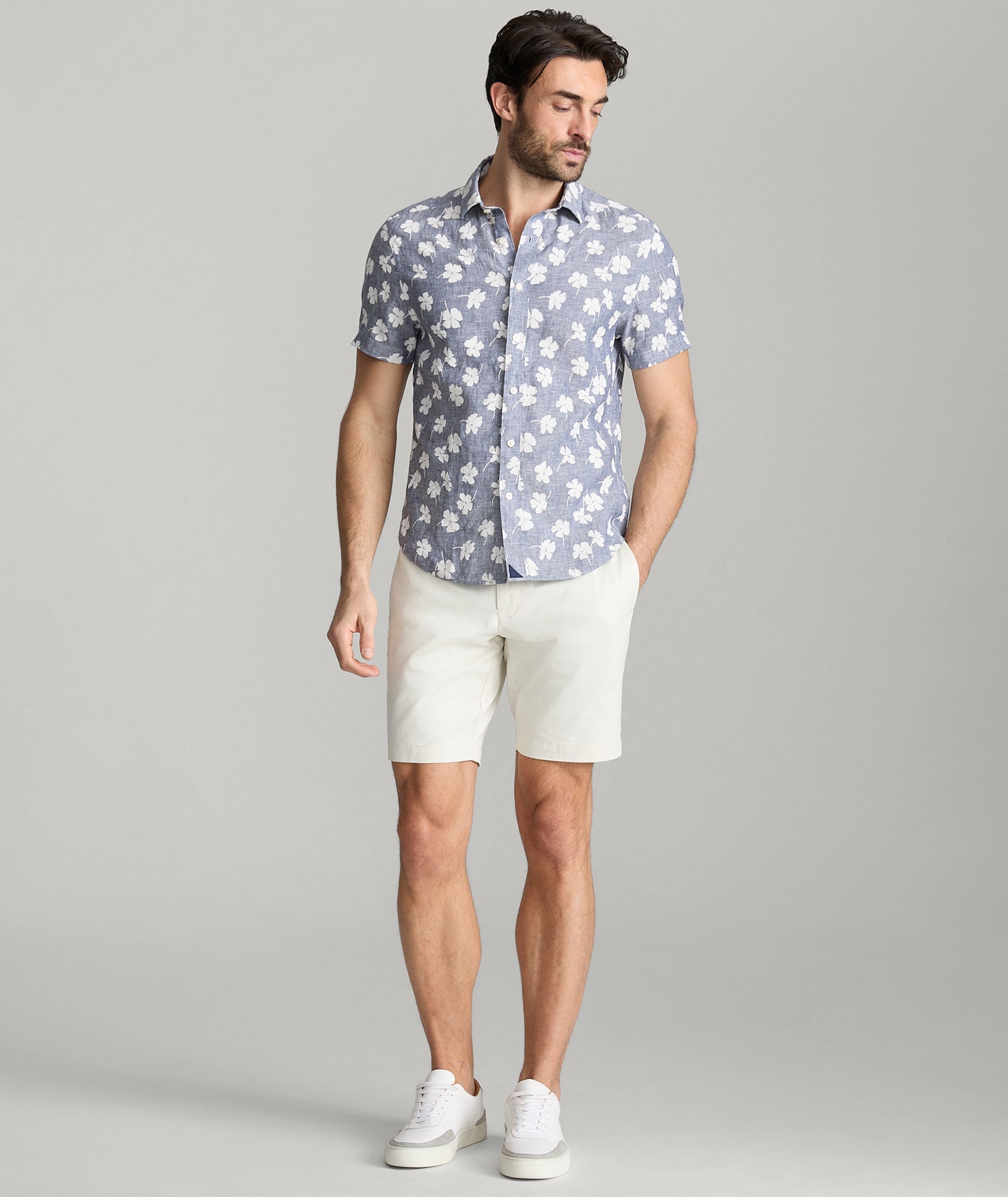 9" Stretch Chino Shorts