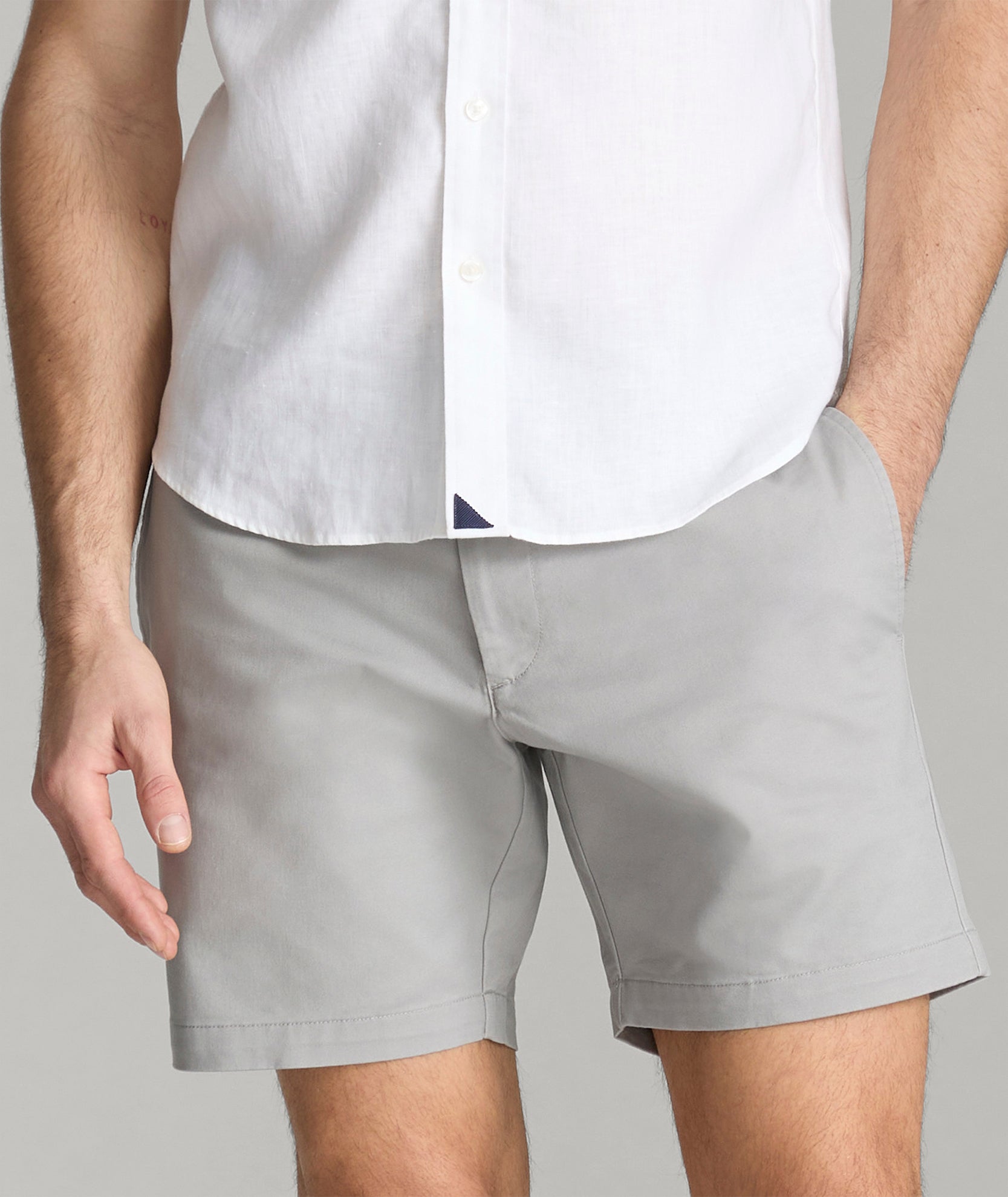 7" Stretch Chino Shorts